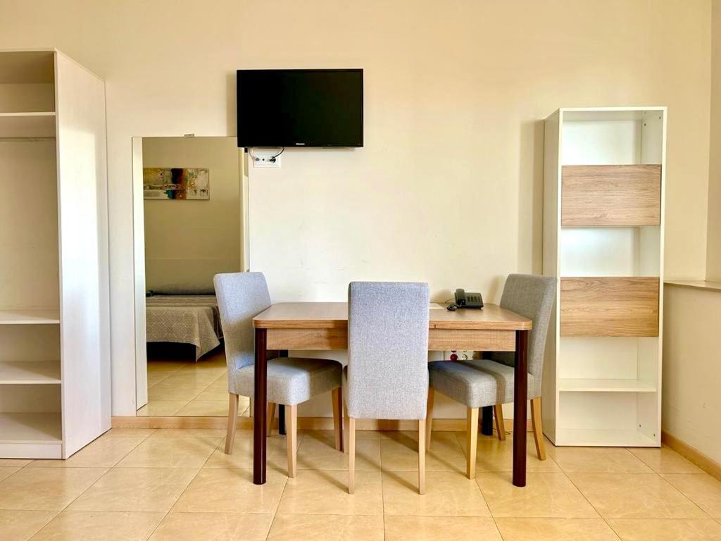 Apartamentos Turisticos Mediterraneo Cartagena Esterno foto