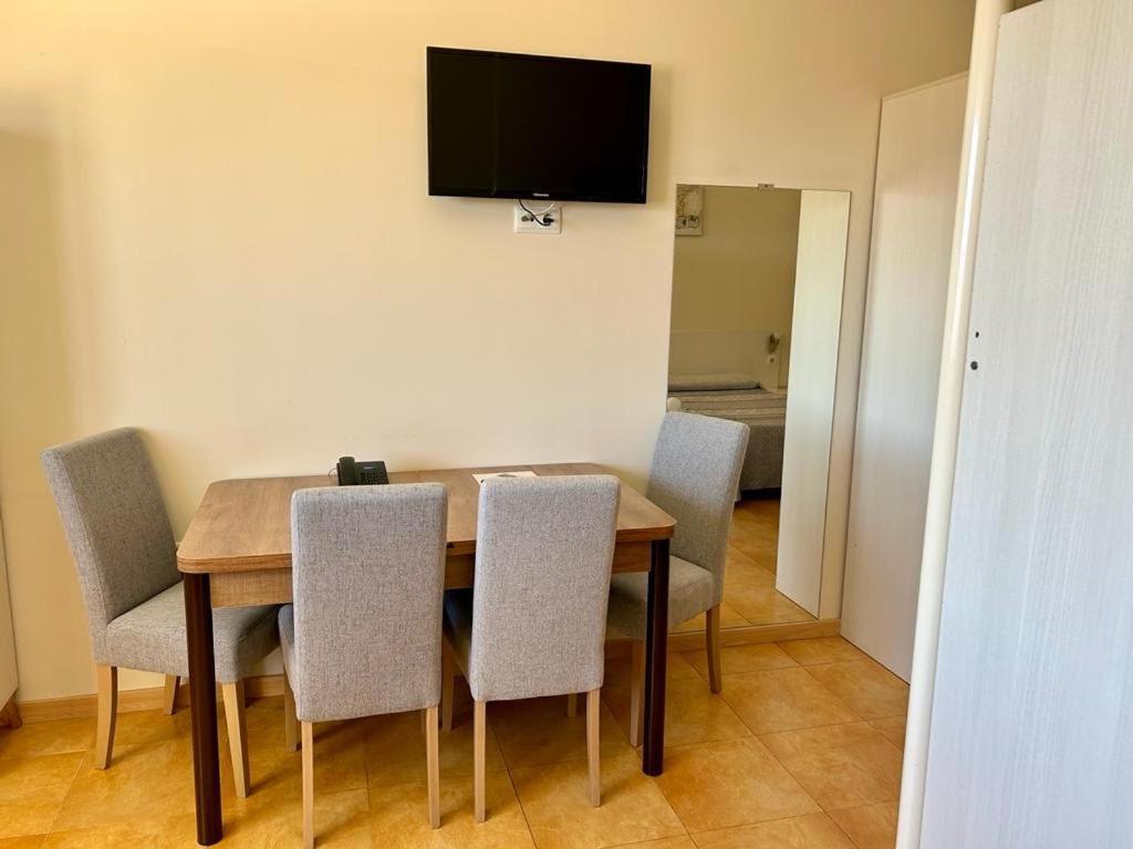Apartamentos Turisticos Mediterraneo Cartagena Esterno foto